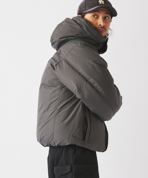 THE NORTH FACE（ザノースフェイス）の「THE NORTH FACE /ノースフェイス オルタレーションバフズジャケット ND92564（ダウンジャケット/コート・メンズ・チャコールグレー/ベージュ・MEDIUM/LARGE/X-LARGE）」の6枚目の写真