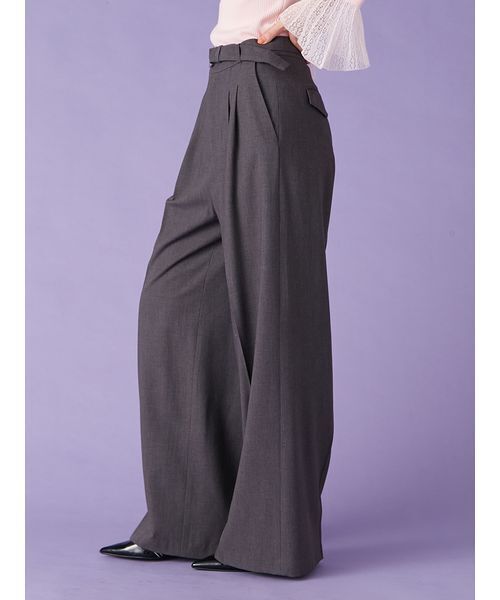 ベルト付きタックワイドパンツ（スラックス）｜LILY BROWN（リリー