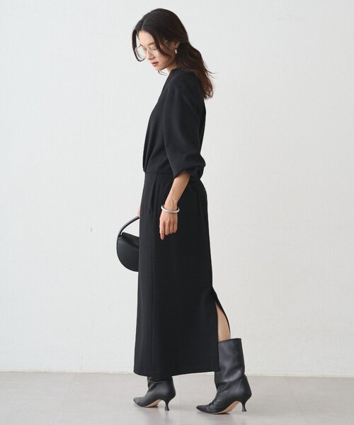 LOUNGEDRESS(ラウンジドレス)の「Vワンピース(ワンピース・レディース・ブラック/グレー/チャコールグレー・FREE)」の6枚目の写真