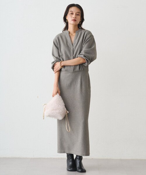 LOUNGEDRESS(ラウンジドレス)の「Vワンピース(ワンピース・レディース・ブラック/グレー/チャコールグレー・FREE)」の9枚目の写真