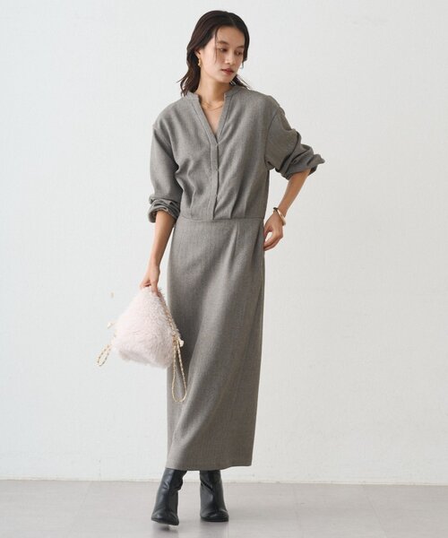 LOUNGEDRESS(ラウンジドレス)の「Vワンピース(ワンピース・レディース・ブラック/グレー/チャコールグレー・FREE)」の10枚目の写真