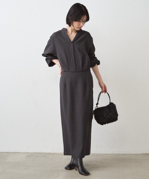 LOUNGEDRESS(ラウンジドレス)の「Vワンピース(ワンピース・レディース・ブラック/グレー/チャコールグレー・FREE)」の19枚目の写真