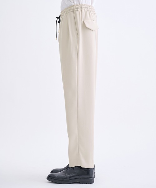 CULLNI（クルニ）の「【CULLNI】別注 Wide Straight Pants/別注 ワイドストレートパンツ（スラックス・メンズ・ブラック/ナチュラル/ブラック系その他2・1/2）」の13枚目の写真