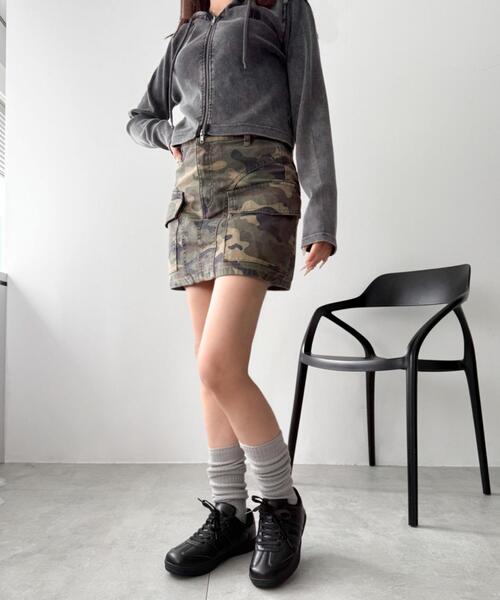 WEGO（ウィゴー）の「WEGO/【25年秋冬新作】2ラインローカットスニーカー（スニーカー・レディース・ブラック/シルバー・LARGE/MEDIUM/SMALL）」の6枚目の写真