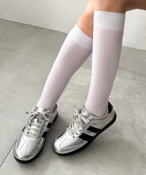 WEGO（ウィゴー）の「WEGO/【25年秋冬新作】2ラインローカットスニーカー（スニーカー・レディース・ブラック/シルバー・LARGE/MEDIUM/SMALL）」の12枚目の写真