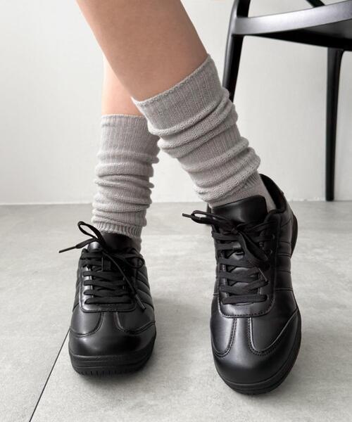 WEGO（ウィゴー）の「WEGO/【25年秋冬新作】2ラインローカットスニーカー（スニーカー・レディース・ブラック/シルバー・LARGE/MEDIUM/SMALL）」の5枚目の写真