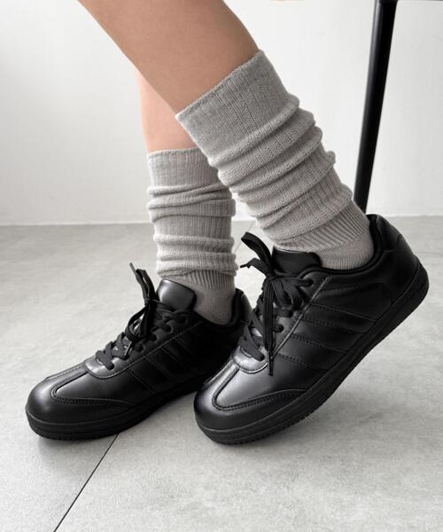 WEGO（ウィゴー）の「WEGO/【25年秋冬新作】2ラインローカットスニーカー（スニーカー・レディース・ブラック/シルバー・LARGE/MEDIUM/SMALL）」の16枚目の写真