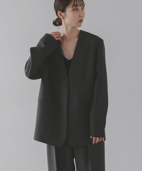 Noble(ノーブル)の「ELENI/エルニ プランプウールジャケット(ノーカラージャケット・レディース・チャコールグレー・38/36)」の22枚目の写真