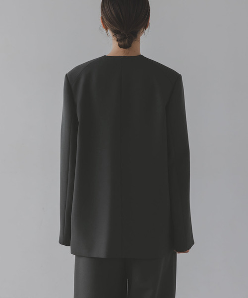 Noble(ノーブル)の「ELENI/エルニ プランプウールジャケット(ノーカラージャケット・レディース・チャコールグレー・38/36)」の13枚目の写真