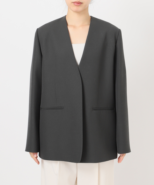 Noble(ノーブル)の「ELENI/エルニ プランプウールジャケット(ノーカラージャケット・レディース・チャコールグレー・38/36)」の17枚目の写真