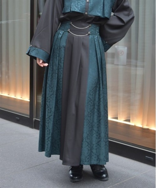 axes femme（アクシーズファム）の「チェーン付ジャカード切替スカート（スカート・レディース・パープル/ワイン/ダークグリーン・FREE）」の2枚目の写真