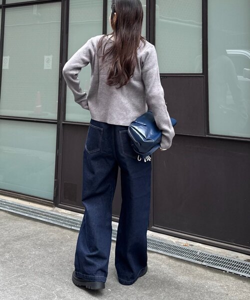 新品タグ付き⭐︎アベニールエトワール　ビジューボタンカーディガン　ネイビー　32 新品タグ付き⭐︎アベニールエトワール ビジューボタンカーディガン