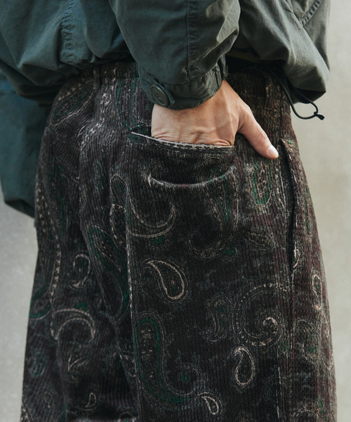 JOURNAL STANDARD（ジャーナルスタンダード）の「コーデュロイ プリント オーバー パンツ（その他パンツ・メンズ・ブラック/ブラウン系その他/ブラウン・SMALL/MEDIUM/LARGE）」の12枚目の写真