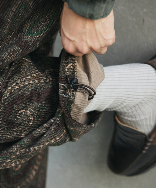 JOURNAL STANDARD（ジャーナルスタンダード）の「コーデュロイ プリント オーバー パンツ（その他パンツ・メンズ・ブラック/ブラウン系その他/ブラウン・SMALL/MEDIUM/LARGE）」の13枚目の写真