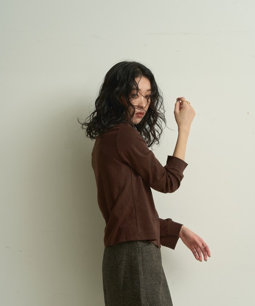 Lutim by u（ルチバイユー）の「Smooth jersey polo cut-and-sew / スムースジャージー ポロカットソー（Tシャツ/カットソー・レディース・グレー/アイボリー/ブラウン・FREE）」の20枚目の写真