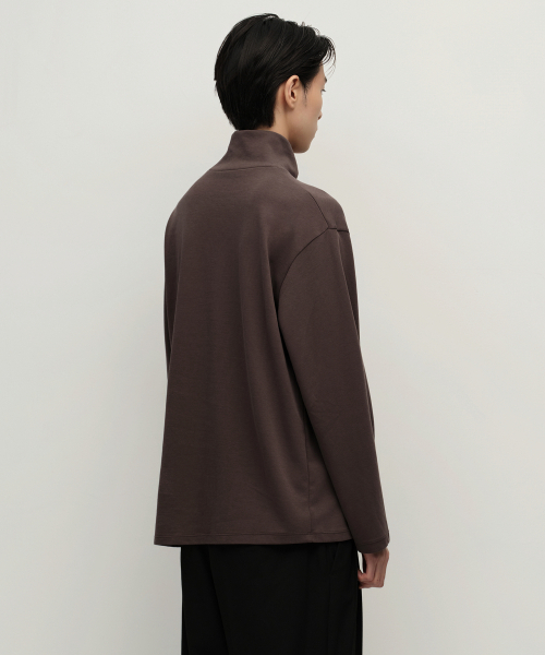MUSINSA STANDARD（ムシンサスタンダード）の「[ヒートタンダード] タートルネック長袖Tシャツ [ダークブラウン]（Tシャツ/カットソー・メンズ・その他・SMALL/MEDIUM/LARGE/X-LARGE/XX-LARGE/XXX-LARGE）」の3枚目の写真