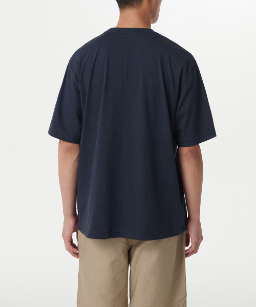 MUSINSA STANDARD（ムシンサスタンダード）の「[クールタンダード] リラックスフィットクルーネックポケットTシャツ [ネイビー]（Tシャツ/カットソー・メンズ・その他・XX-LARGE/XXX-LARGE/SMALL/MEDIUM/LARGE/X-LARGE）」の3枚目の写真