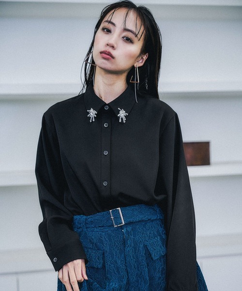 HARE(ハレ)の「ビジューパーツシャツ(HARE)(シャツ/ブラウス・レディース・ホワイト/ブラック・FREE)」の18枚目の写真