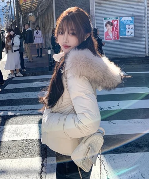 ＜ウェブ完売＞ファー付きダウンジャケット セール】エコファーフード付きダウンジャケット（ダウンジャケット