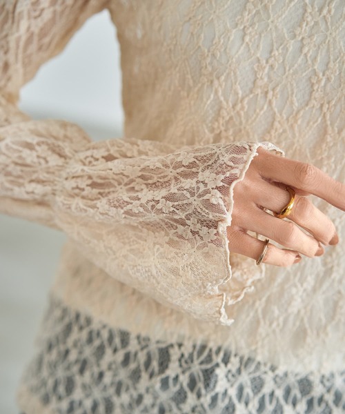 STYLE DELI（スタイルデリ）の「袖口から出すレーシィーインナートップス（Tシャツ/カットソー・レディース・ブラック/ホワイト/キナリ・MEDIUM）」の6枚目の写真