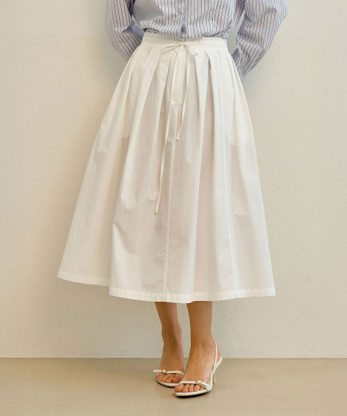 MAYVERU(メイバーユー)の「Atte Flare Skirt _ Ivory(スカート・レディース・アイボリー・FREE)」の3枚目の写真