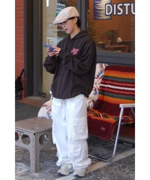 Cavish(カビシ)の「SELLER LOGO HOODIE CHARCOAL(PINK)(CV2BFUM400A)(パーカー・レディース・チャコール・X-LARGE/SMALL/MEDIUM/LARGE)」の10枚目の写真