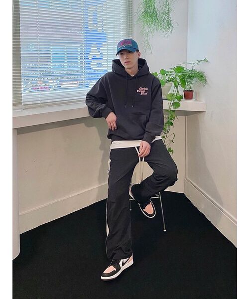 Cavish(カビシ)の「SELLER LOGO HOODIE CHARCOAL(PINK)(CV2BFUM400A)(パーカー・レディース・チャコール・X-LARGE/SMALL/MEDIUM/LARGE)」の17枚目の写真