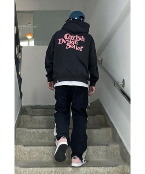 Cavish(カビシ)の「SELLER LOGO HOODIE CHARCOAL(PINK)(CV2BFUM400A)(パーカー・レディース・チャコール・X-LARGE/SMALL/MEDIUM/LARGE)」の16枚目の写真