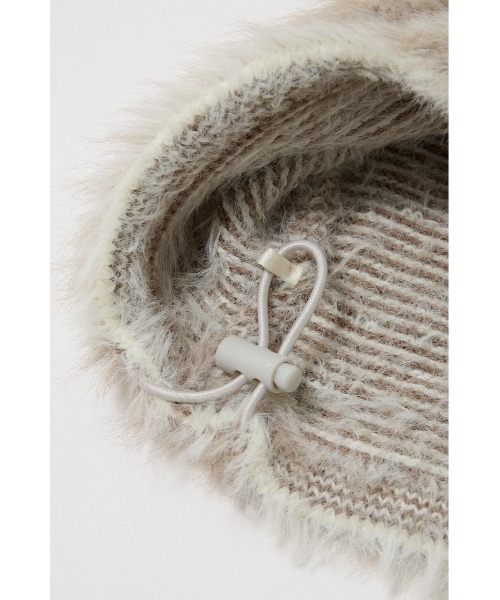 MOUSSY(マウジー)の「FAUX FUR KNIT CROP トップス(ニット/セーター・レディース・ベージュ/ネイビー/グレー・FREE)」の6枚目の写真