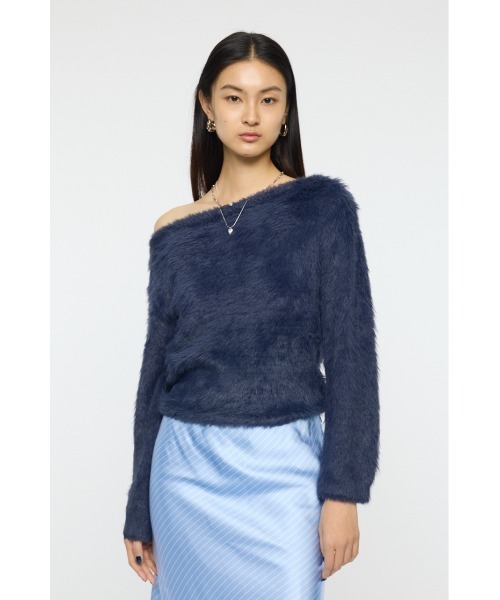 MOUSSY(マウジー)の「FAUX FUR KNIT CROP トップス(ニット/セーター・レディース・ベージュ/ネイビー/グレー・FREE)」の16枚目の写真
