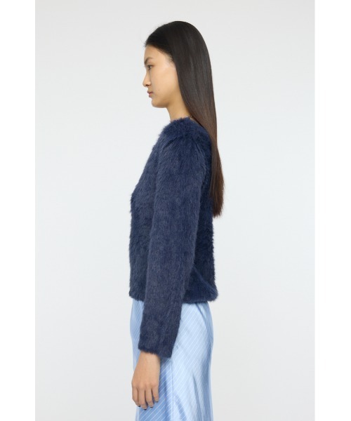 MOUSSY(マウジー)の「FAUX FUR KNIT CROP トップス(ニット/セーター・レディース・ベージュ/ネイビー/グレー・FREE)」の17枚目の写真