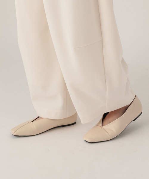 Elura(エルーラ)の「サマ見えリラクシーカーブパンツ/636927(その他パンツ・レディース・ダークブラウン/オフホワイト/ブラック・MEDIUM/LARGE)」の12枚目の写真