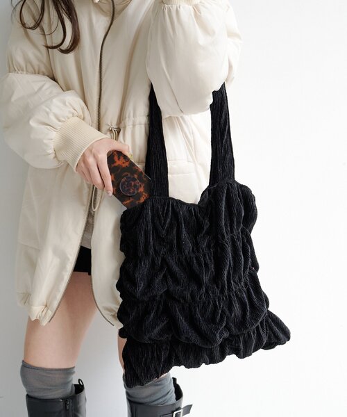 Kastane（カスタネ）の「*ベロアリップルトートバッグ（トートバッグ・レディース・ライトベージュ/ブラック/ダークブラウン・FREE）」の7枚目の写真