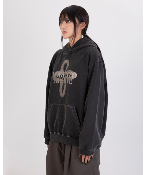 APEX DESIGN（エーペックスデザイン）の「フラワープリンティングフード-ピグメントブラック（パーカー・メンズ・その他・MEDIUM/LARGE/X-LARGE）」の2枚目の写真