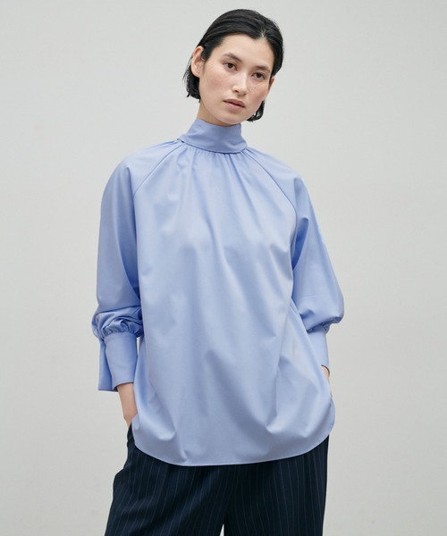 LARUTA（ラルータ）の「【LARUTA】セレモニー対応可／ボータイリボンギャザーブラウス（シャツ/ブラウス・レディース・ネイビー/オフホワイト/サックスブルー・FREE）」の3枚目の写真