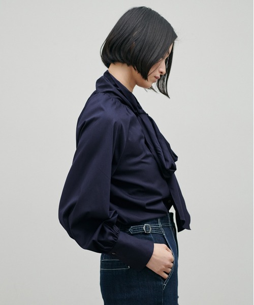 LARUTA（ラルータ）の「【LARUTA】セレモニー対応可／ボータイリボンギャザーブラウス（シャツ/ブラウス・レディース・ネイビー/オフホワイト/サックスブルー・FREE）」の15枚目の写真