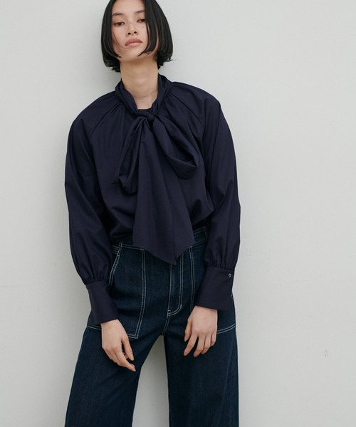 LARUTA（ラルータ）の「【LARUTA】セレモニー対応可／ボータイリボンギャザーブラウス（シャツ/ブラウス・レディース・ネイビー/オフホワイト/サックスブルー・FREE）」の16枚目の写真