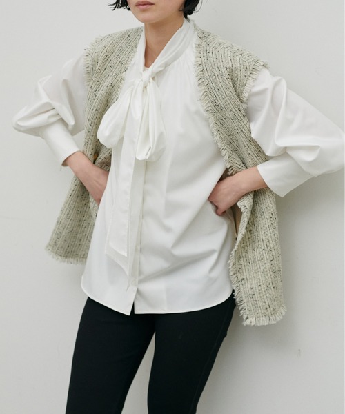 LARUTA（ラルータ）の「【LARUTA】セレモニー対応可／ボータイリボンギャザーブラウス（シャツ/ブラウス・レディース・ネイビー/オフホワイト/サックスブルー・FREE）」の10枚目の写真