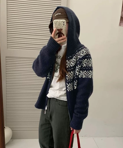 shopnikoniko(ショップニコニコ)の「ノルディック柄 ダブルジップアップ ニットパーカー(パーカー・レディース・ホワイト/グレー/ネイビー・フリー)」の3枚目の写真