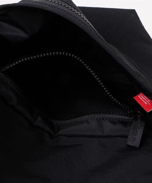 Manhattan Portage BLACK LABEL(マンハッタンポーテージ ブラックレーベル)の「STANDARD MESSENGER BAG(XS) MGNT NYLON TUSSAH(メッセンジャーバッグ・メンズ・ブラック/ブラウン/ベージュ・X-SMALL)」の18枚目の写真
