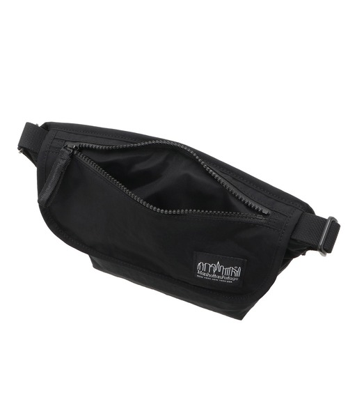 Manhattan Portage BLACK LABEL(マンハッタンポーテージ ブラックレーベル)の「STANDARD MESSENGER BAG(XS) MGNT NYLON TUSSAH(メッセンジャーバッグ・メンズ・ブラック/ブラウン/ベージュ・X-SMALL)」の6枚目の写真