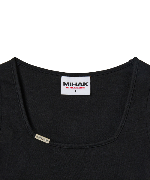 MIHAK（ミハク）の「メタルクリップスクエアネッククロップTシャツ(ブラック)（Tシャツ/カットソー・レディース・その他・1/2）」の11枚目の写真