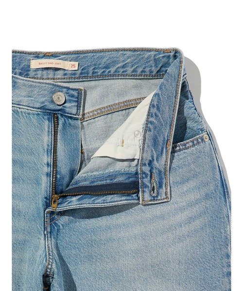 Levi's(リーバイス)の「Levi's/リーバイス BAGGY DAD ジーンズ ショート ライトインディゴ(デニムパンツ・レディース・インディゴブルー・28inch/27inch/26inch/25inch/24inch/23inch)」の9枚目の写真