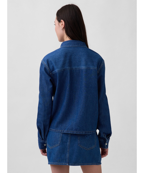 GAP（ギャップ）の「ウルトラソフトデニム GAPロゴシャツ（シャツ/ブラウス・レディース・インディゴブルー・S/M/L/XS/XXS）」の3枚目の写真