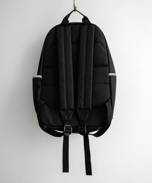 Carhartt(カーハート)の「Carhartt カーハート CLASSIC BACKPACK クラシックバックパック/ワンポイントロゴリュック(バックパック/リュック・メンズ・ブラック/ブラウン・FREE)」の14枚目の写真