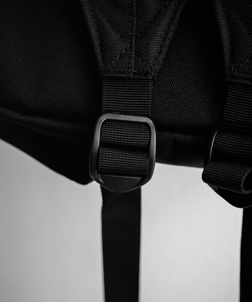 Carhartt(カーハート)の「Carhartt カーハート CLASSIC BACKPACK クラシックバックパック/ワンポイントロゴリュック(バックパック/リュック・メンズ・ブラック/ブラウン・FREE)」の19枚目の写真