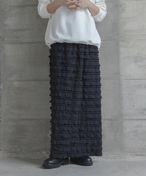URBAN RESEARCH Sonny Label(アーバンリサーチサニーレーベル)の「『WEB限定』カットフリルナロースカート(スカート・レディース・ブラック・TALL/LARGE/MEDIUM/SMALL)」の1枚目の写真
