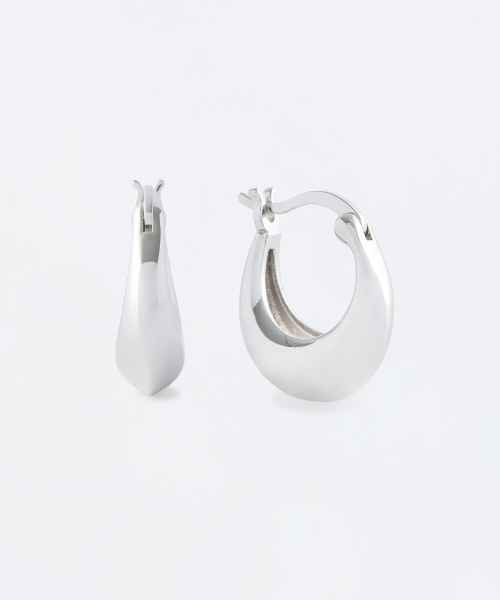 MUSINSA STANDARD WOMAN(ムシンサスタンダードウーマン)の「ウィメンズボリュームフープイヤリング(ピアス(両耳用)・レディース・その他・FREE)」の3枚目の写真