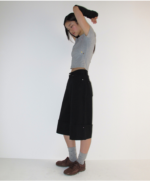 RONRON（ロンロン）の「MINI BUTTON SLIM FIT T SHIRT GREY（Tシャツ/カットソー・レディース・その他・FREE）」の5枚目の写真