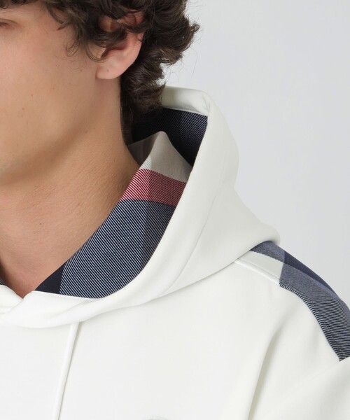 BLACK LABEL CRESTBRIDGE(ブラックレーベル・クレストブリッジ)の「ヨークチェックガーズマンワッペンフーディー(パーカー・メンズ・ブラック/オフホワイト・S/L/XL/M)」の7枚目の写真